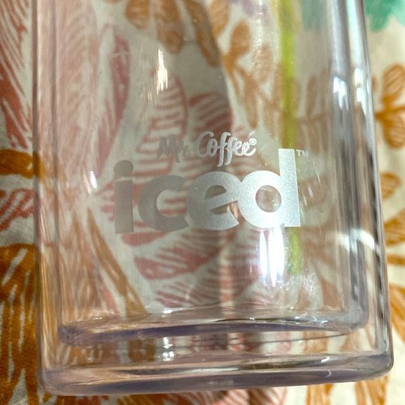 NWOT. Mr. Coffee Iced Coffee/Tea tumbler. Never used. Screw on top holds 20 oz - Picture 4 of 12